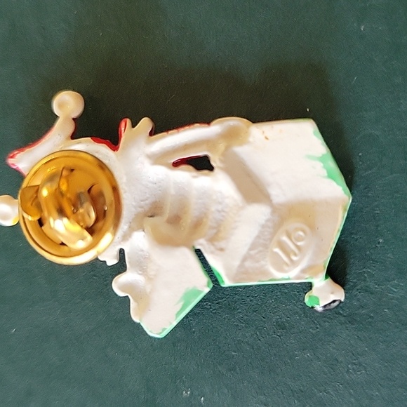 Vintage JJ Jack in the Box Jester Tac Pin - Picture 3 of 3